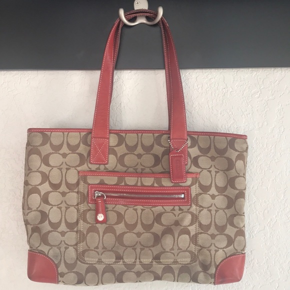 Coach Handbags - Vintage coach bag